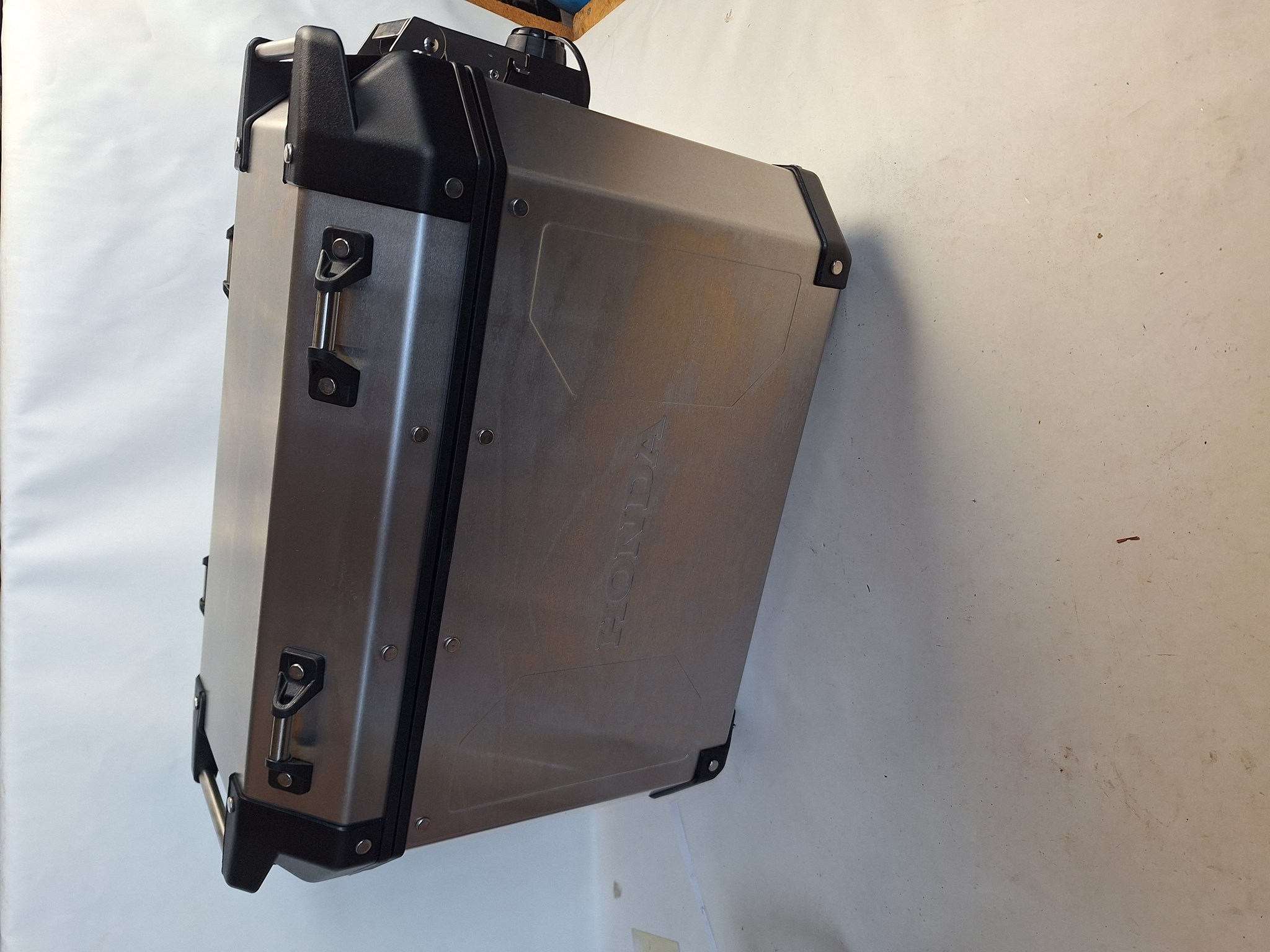 Bild von KIT,L PANNIER CASE (AL)  08L76-MKS-E00  CRF1100L